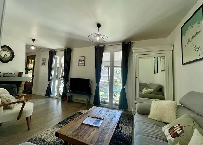 Bel Appartement Dans Residence Cheminee /Jardin